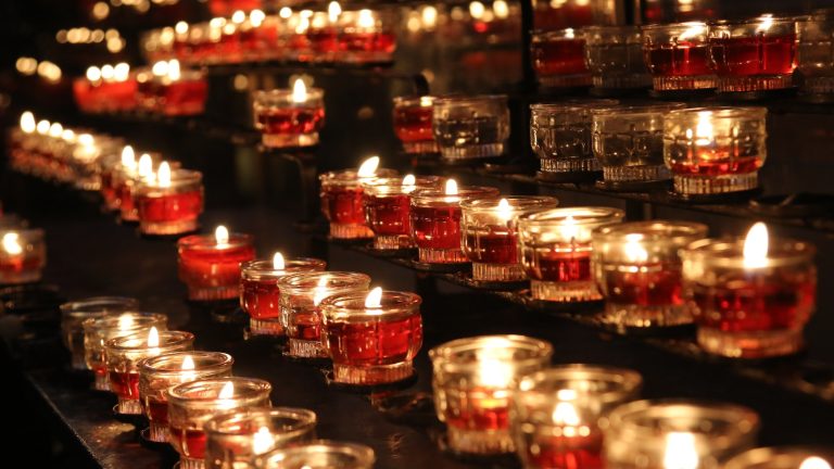 Innovatief gebruik van muurdecoratie voor een levendige sfeer