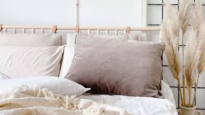 Interieurstudio85 beige interieur met kleur